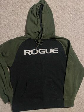 Rogue Fitness Men's Two-Tone Black and Olive Pullover Hoodie medium